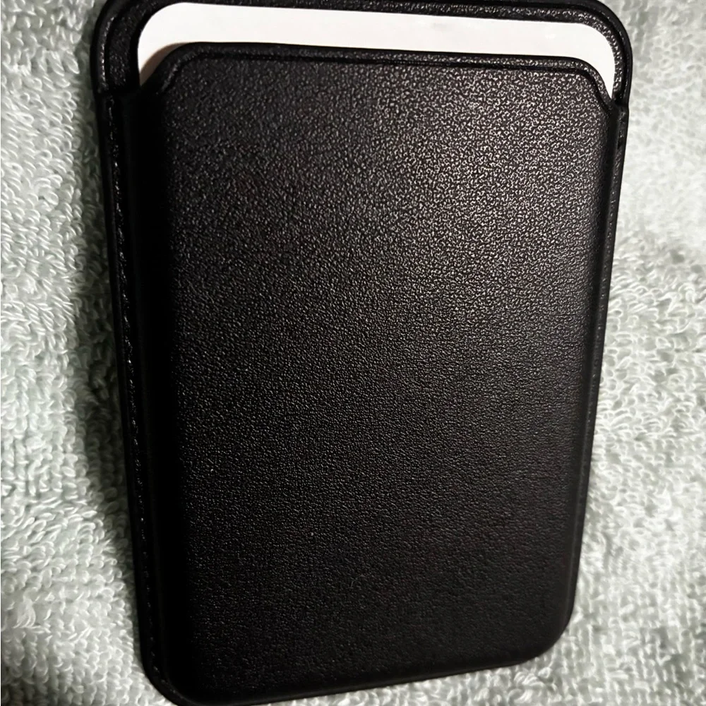 Premium Black Leather Card Holder MagSafe